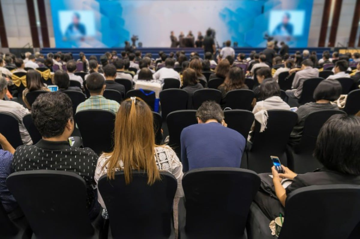 Guests at a large event connect to a scalable Wi-Fi network.